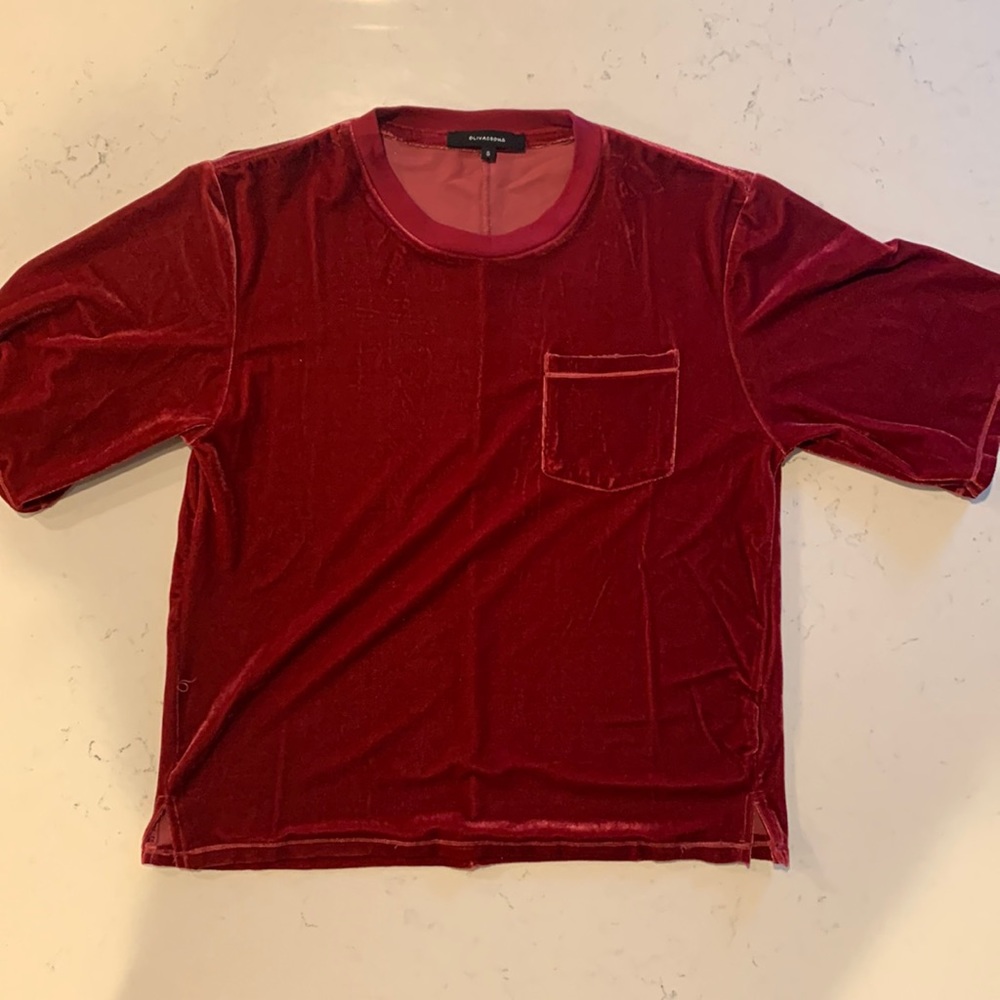 OLIVACEOUS red velvet tshirt size SMALL